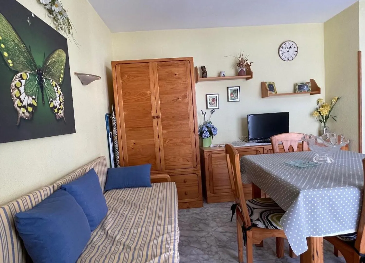 Alexis Basic Apartment Salou Spain