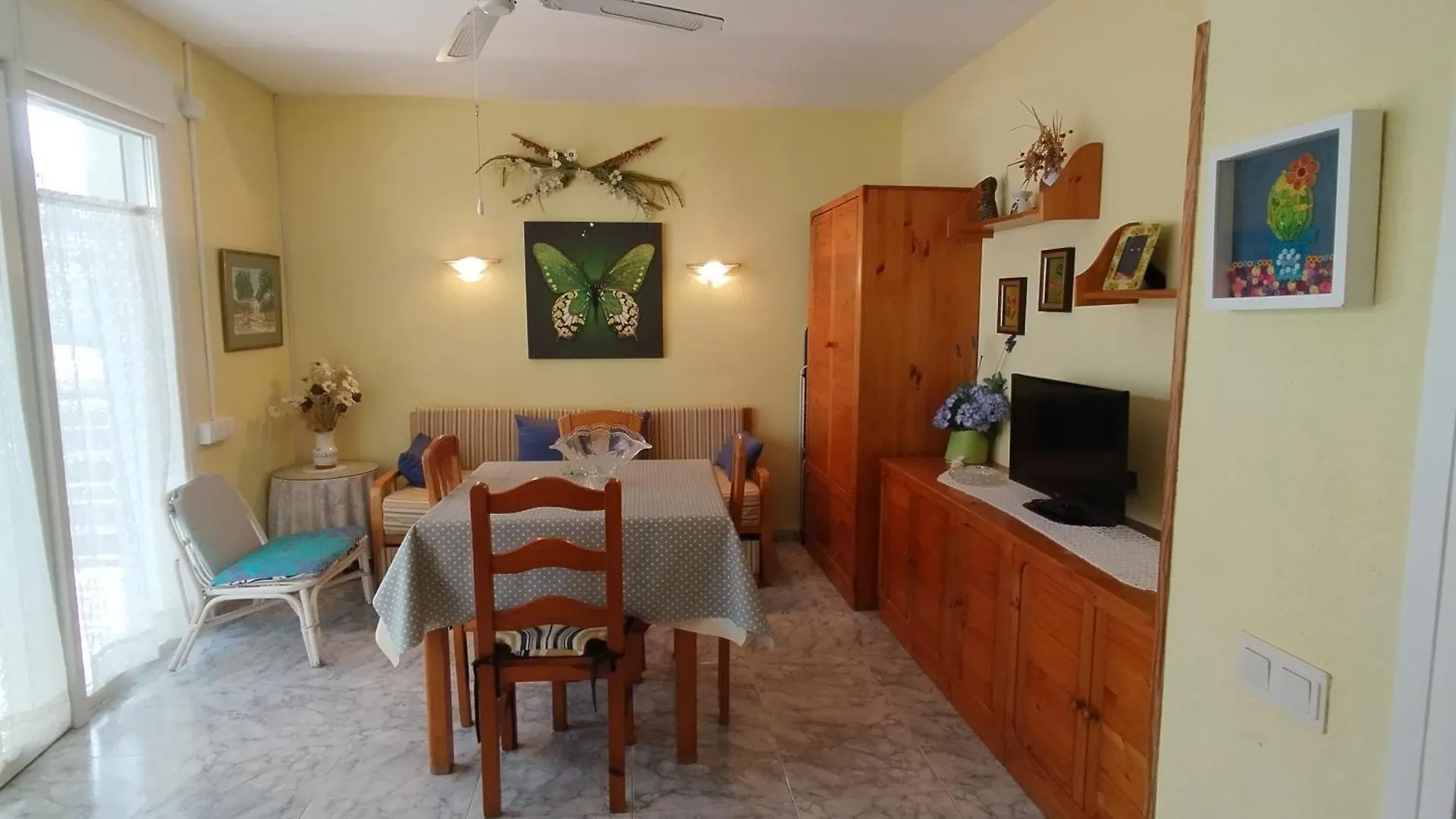 Alexis Basic Apartment Salou